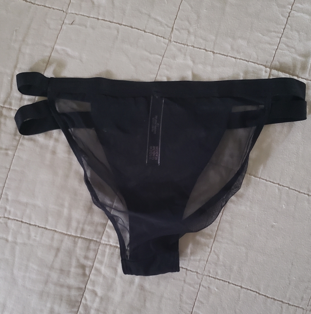 Victoria's Secret Sheer Bra And Panty Set Black 32dd Medium Lingerie - Picture 7 of 9